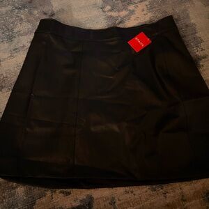 NWT Spanx Leather Like Mini Skirt